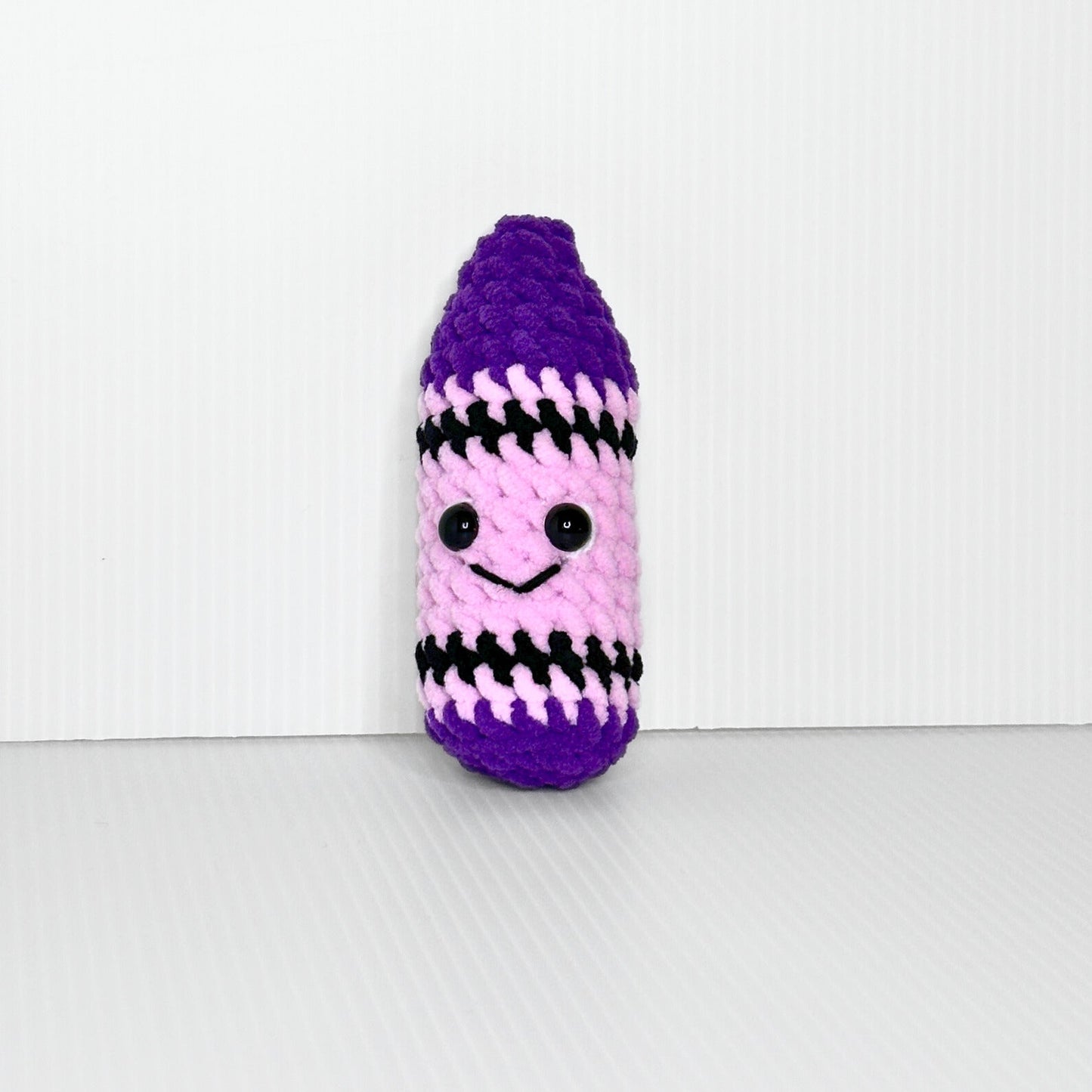 Handmade Kawaii Crayon Crochet Keychain — Cute Crayon Bag Charm with Smiling Face, Choose Your Color - pursuitofcraftyness