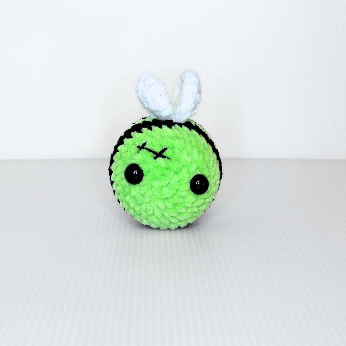 Zom-Bee — Spooky Cute Halloween Crochet Plushie