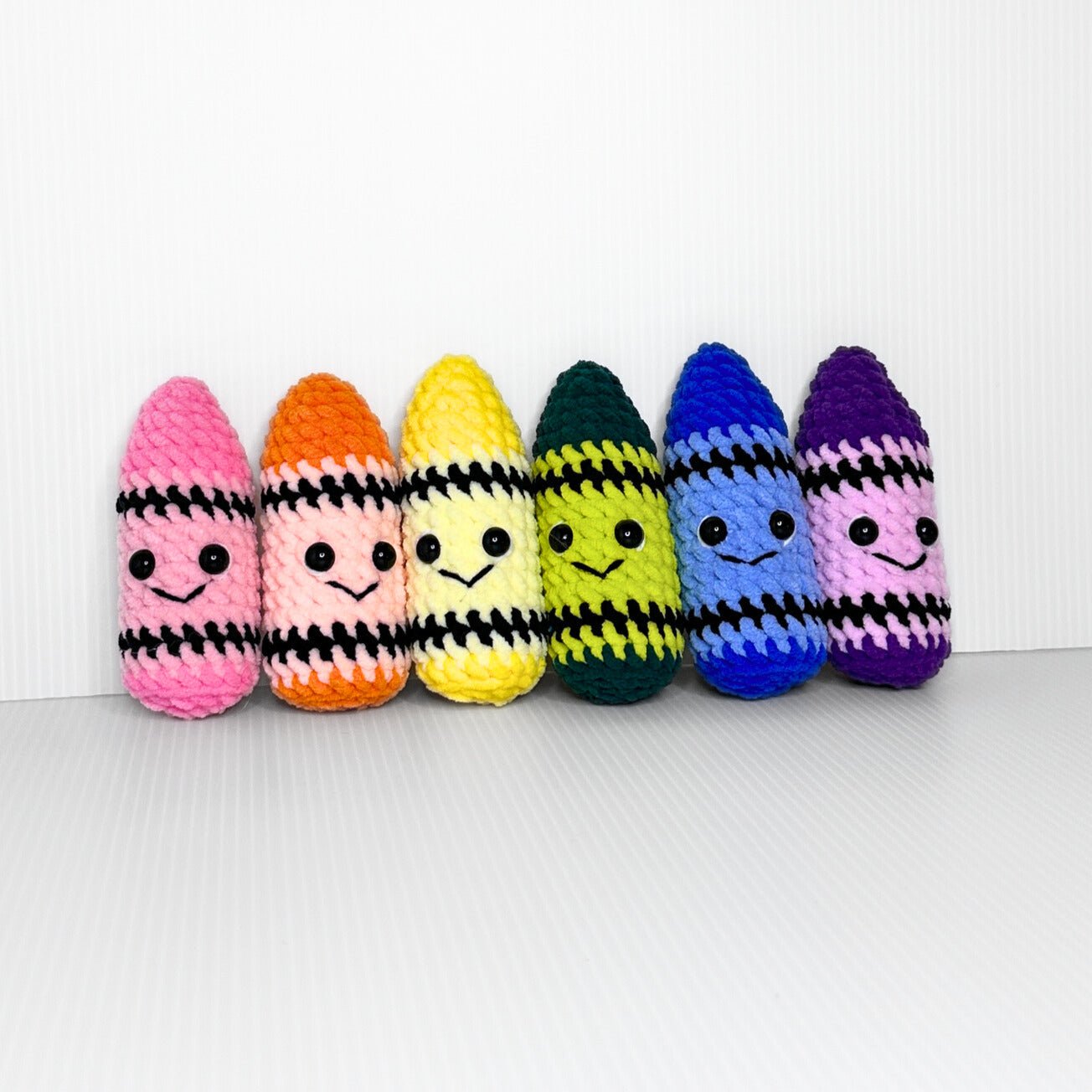 Handmade Kawaii Crayon Crochet Keychain — Cute Crayon Bag Charm with Smiling Face, Choose Your Color - pursuitofcraftyness