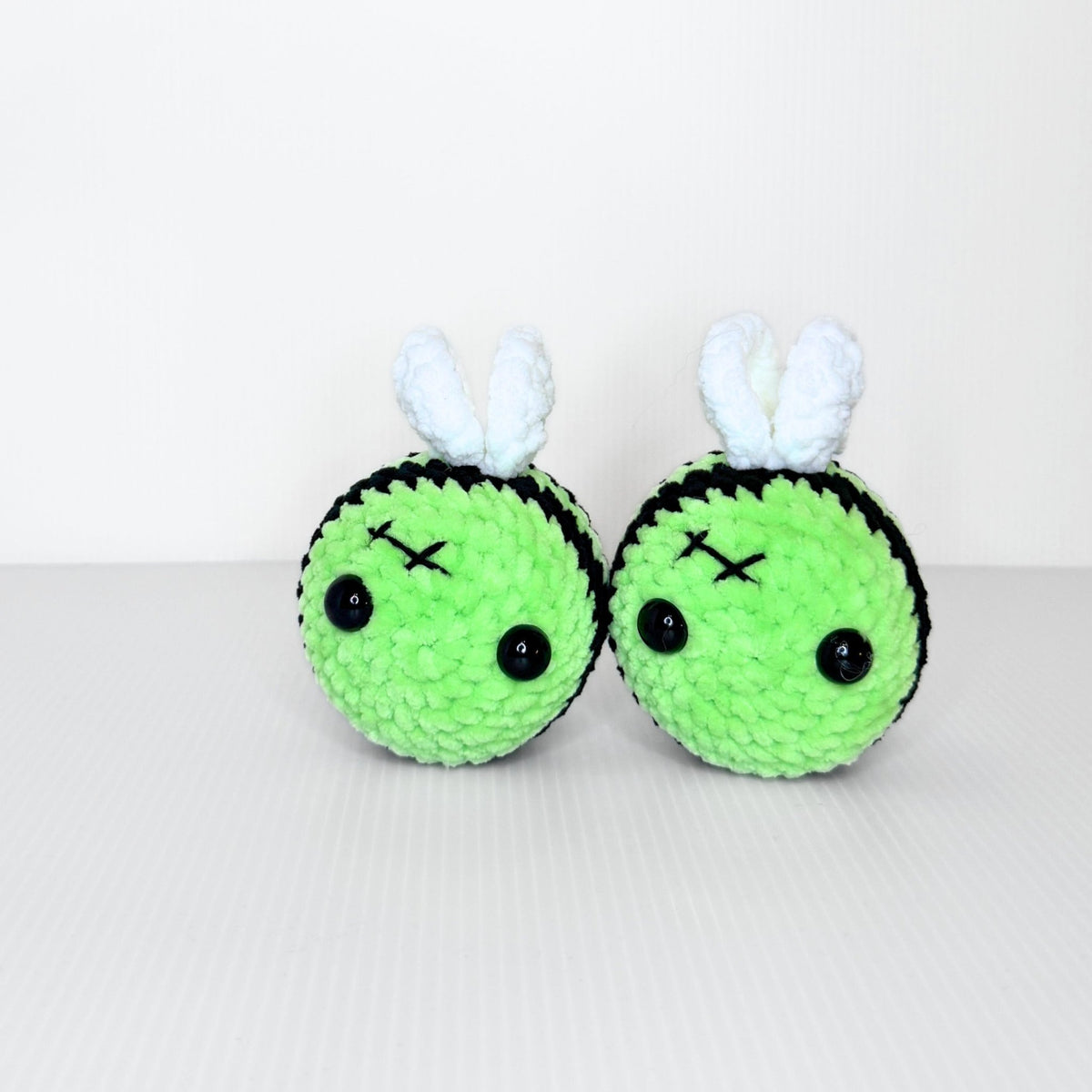 Zom-Bee — Spooky Cute Halloween Crochet Plushie - pursuitofcraftyness